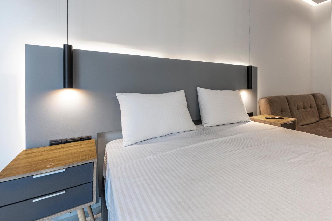 Furla Suites Athens Atenas Exterior foto