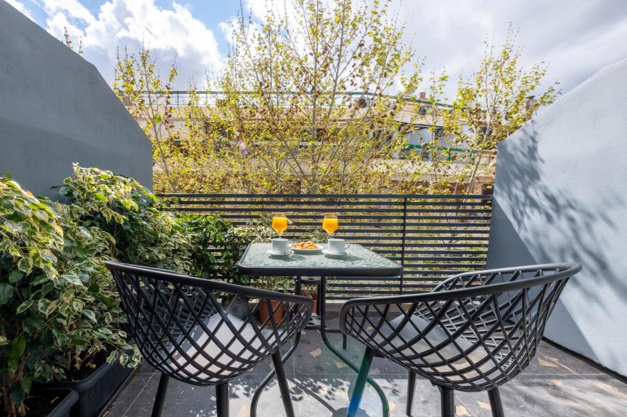 Furla Suites Athens Atenas Exterior foto