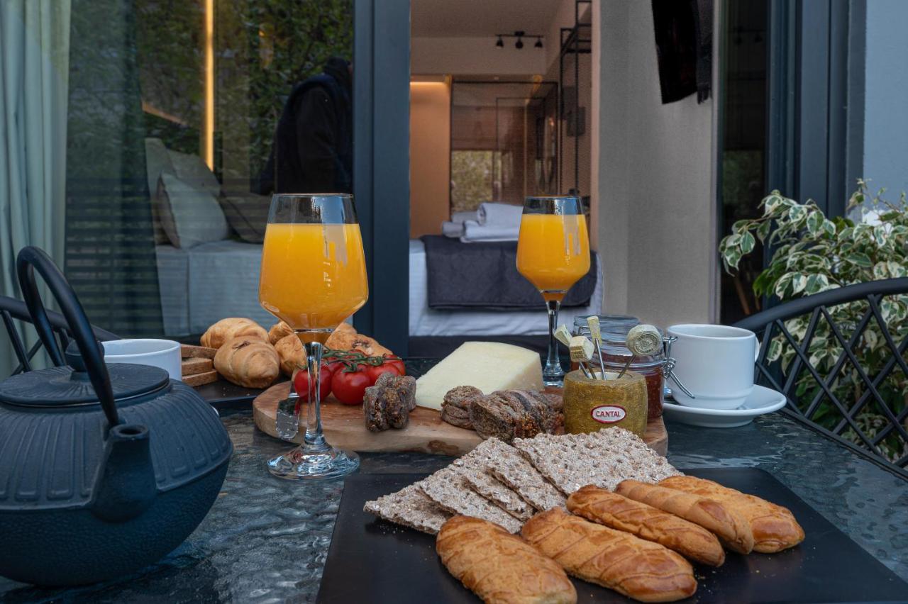 Furla Suites Athens Atenas Exterior foto